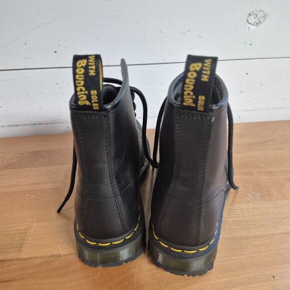 DR. Martens unisex adult leather boots Woman's size 6 Men's size 5 - Picture 3 of 6